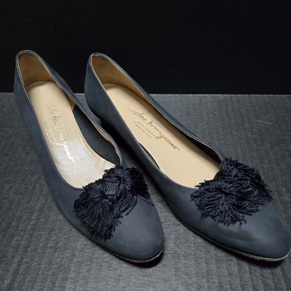 Salvatore Ferragamo Black Flats with Classic Elegance Size 7 1/2 A
